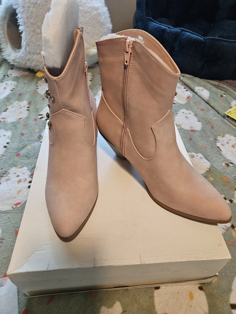BRAND NEW ** Studded Pink Western Ankle Boots